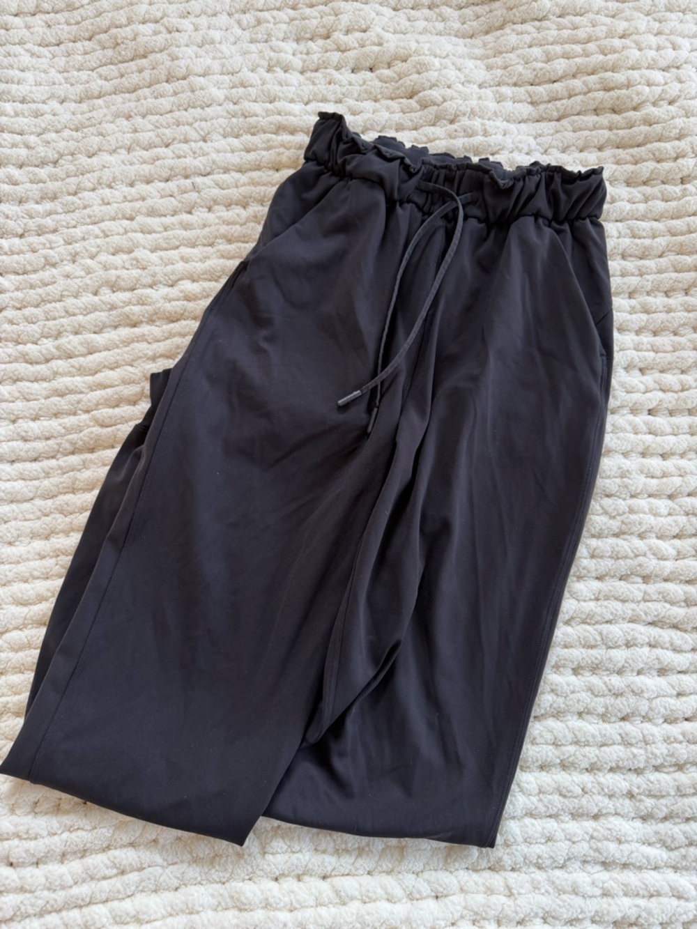 Lululemon High Rise Joggers - Picture 3 of 5